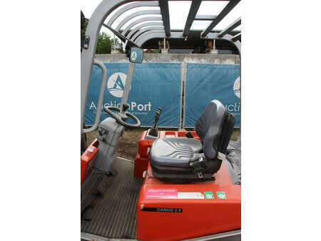 El truck - 4 hjulet 2003  BT CBE 2.5 AC (20)