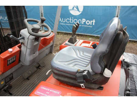 El truck - 4 hjulet 2003  BT CBE 2.5 AC (21)