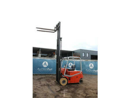 El truck - 4 hjulet 2003  BT CBE 2.5 AC (28)