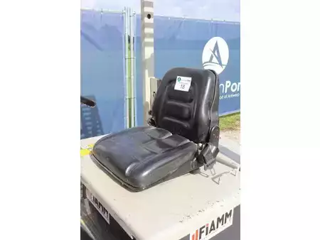El truck - 4 hjulet - Komatsu FB14-5 (28)