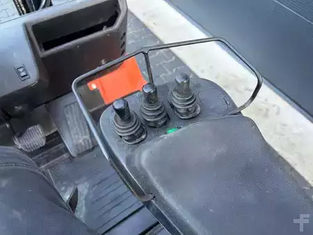 El truck - 4 hjulet 2005  Toyota 7FBMF25 (12)