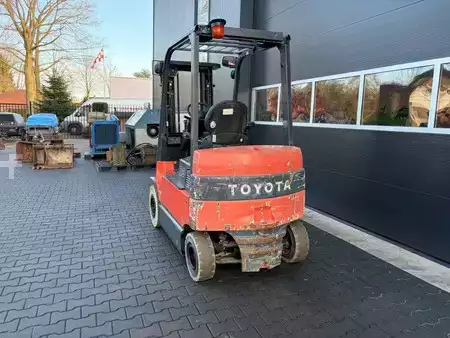 El truck - 4 hjulet 2005  Toyota 7FBMF25 (4)