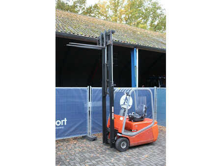 Elektryczne 4-kołowe 2007  BT C3E160 (31)