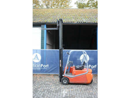 Elektryczne 4-kołowe 2007  BT C3E160 (32)