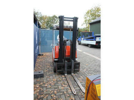 Elektryczne 4-kołowe 2007  BT C3E160 (6)