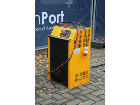 Elektryczne 4-kołowe 2007  BT C3E160 (9)