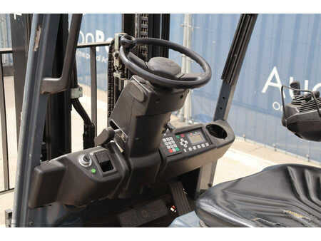 Elektro čtyřkolový VZV 2016  Toyota 8FBEK18T (27)