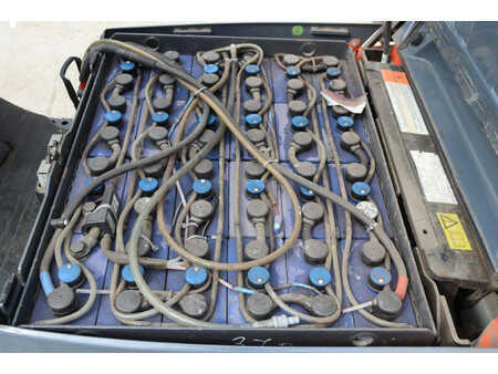 Elektro čtyřkolový VZV 2016  Toyota 8FBEK18T (31)