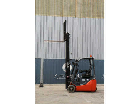 Elektro čtyřkolový VZV 2016  Toyota 8FBEK18T (34)