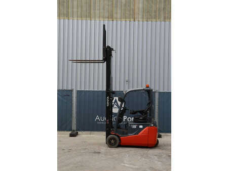 Elektro čtyřkolový VZV 2016  Toyota 8FBEK18T (35)