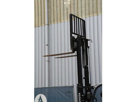 Elektro čtyřkolový VZV 2016  Toyota 8FBEK18T (37)