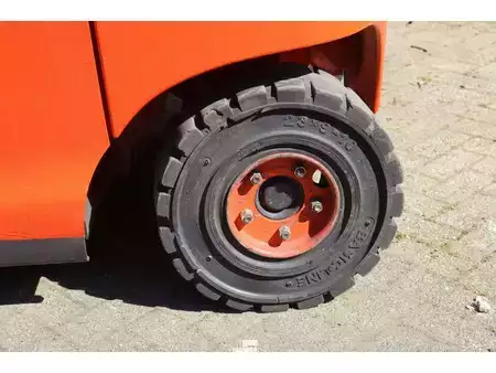 4-wiel elektrische heftrucks 2015  Linde E35H-01/600 (13)