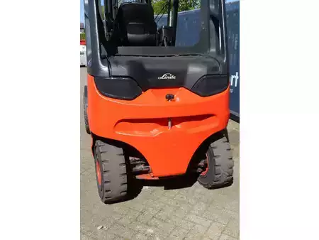 4-wiel elektrische heftrucks 2015  Linde E35H-01/600 (15)