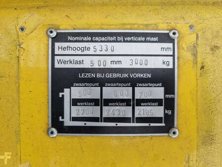 Chariots électriques à 4 roues - Hyster J3.00XM (10)