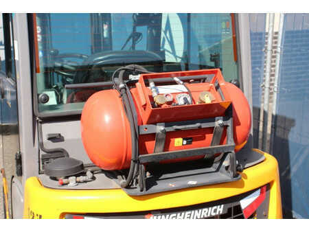 Empilhador a gás 2020  Jungheinrich TFG 320S (18)