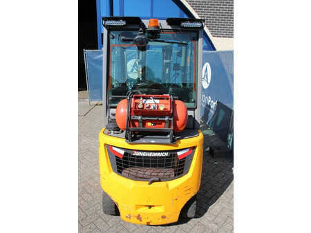 Empilhador a gás 2020  Jungheinrich TFG 320S (4)