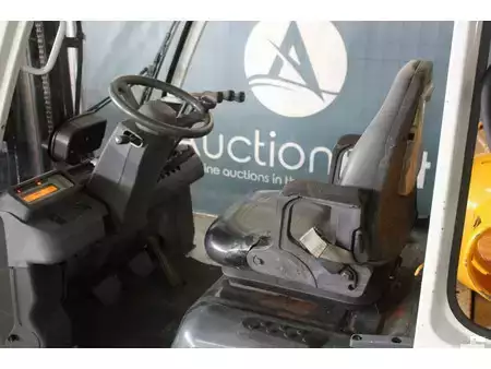 Carrelli elevatori GPL 2014  Nissan U1D2A25LQ (21)