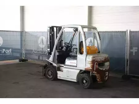 Carrelli elevatori GPL 2014  Nissan U1D2A25LQ (3)