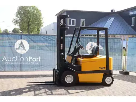 Elektro 4 Rad 1999  Yale ERP20ALF (1)