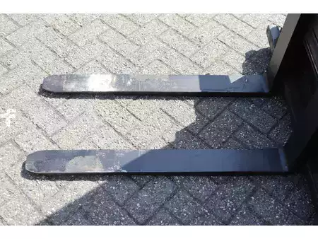 Elektro 4 Rad 1999  Yale ERP20ALF (11)
