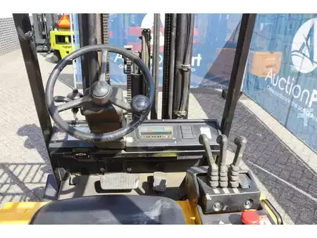Elektro 4 Rad 1999  Yale ERP20ALF (17)