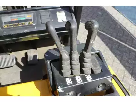 Elektro 4 Rad 1999  Yale ERP20ALF (23)