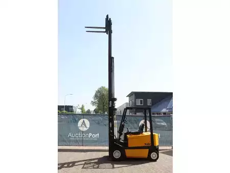 Elektro 4 Rad 1999  Yale ERP20ALF (28)