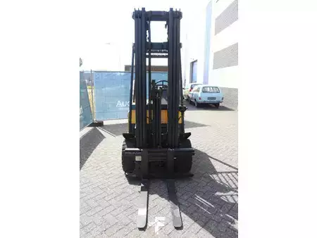 Elektro 4 Rad 1999  Yale ERP20ALF (8)