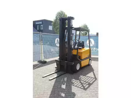 Elektro 4 Rad 1999  Yale ERP20ALF (9)