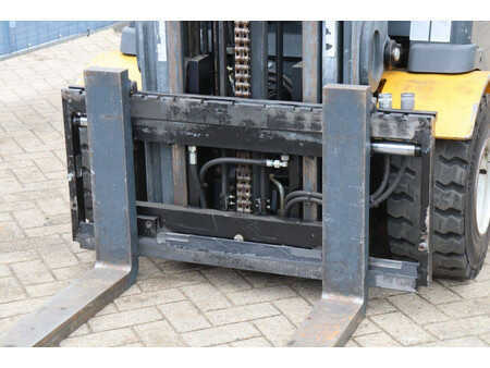 El Truck - 4-hjul - Jungheinrich EFG430 (11)