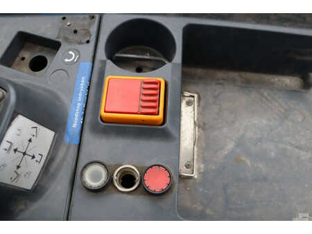 El Truck - 4-hjul - Jungheinrich EFG430 (35)