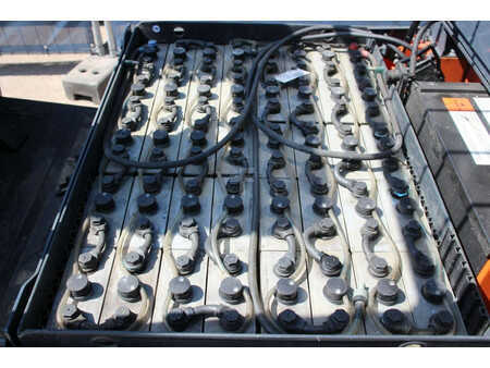 Eléctrica de 4 ruedas 2013  Toyota 8FBMKT30 (16)