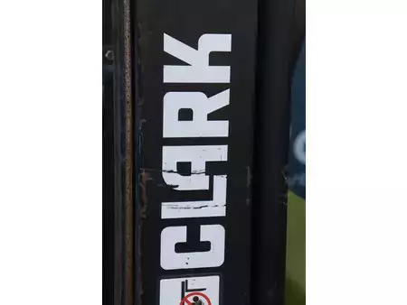 Eléctrica de 4 ruedas 2001  Clark CTM 16 S (11)