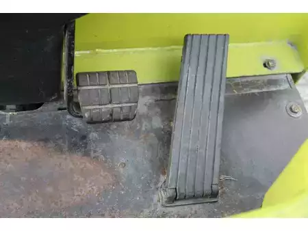 Eléctrica de 4 ruedas 2001  Clark CTM 16 S (19)