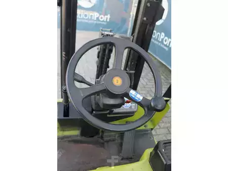 Eléctrica de 4 ruedas 2001  Clark CTM 16 S (20)