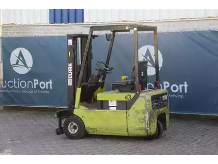 Eléctrica de 4 ruedas 2001  Clark CTM 16 S (3)