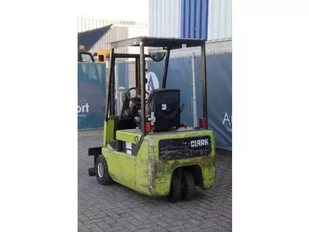Eléctrica de 4 ruedas 2001  Clark CTM 16 S (4)