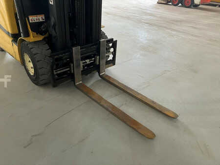 Chariots électriques à 4 roues 2017  Yale ERP25VL E2145 (6)