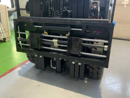 Elektro 4 Rad 2024  EP Equipment EFL252X (6)