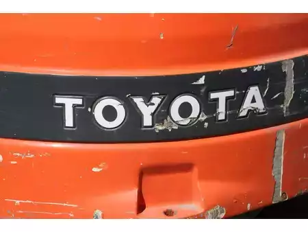 Elektro čtyřkolový VZV 2005  Toyota 7FBMF25 (17)