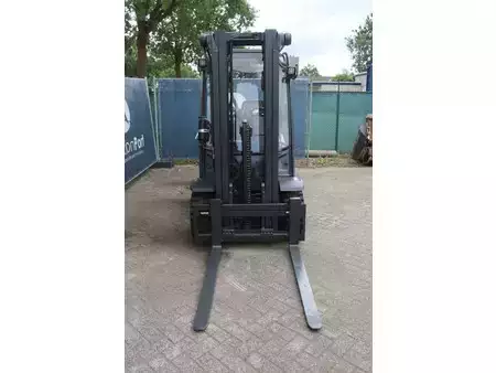 Diesel heftrucks 2023  Linde H25D-01 (8)