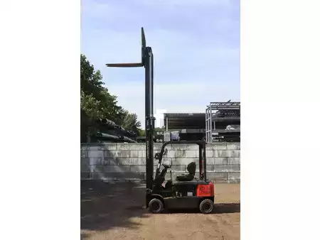 Elektryczne 4-kołowe - EP Equipment  (31)