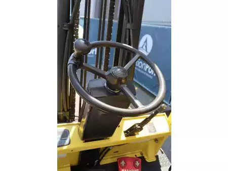 Chariots électriques à 4 roues 2002  Hyster E5.50XL (23)