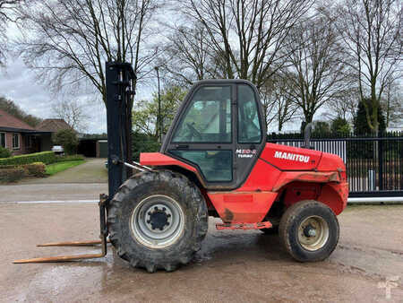 Chariot élévateur diesel 2012  Manitou M30-2 (2)