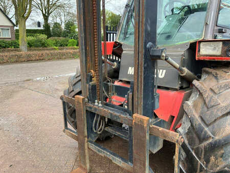 Chariot élévateur diesel 2012  Manitou M30-2 (9)