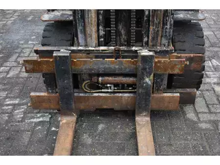 Empilhador diesel 2005  Tailift FB25 (11)