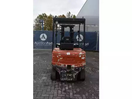 Empilhador diesel 2005  Tailift FB25 (5)