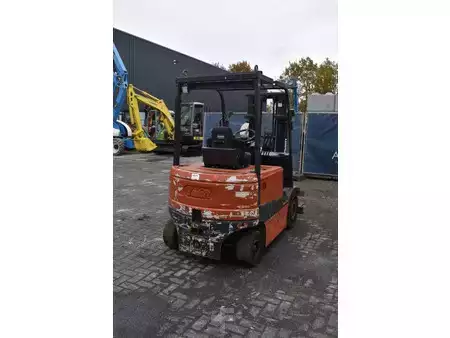 Empilhador diesel 2005  Tailift FB25 (6)