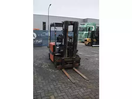Empilhador diesel 2005  Tailift FB25 (7)