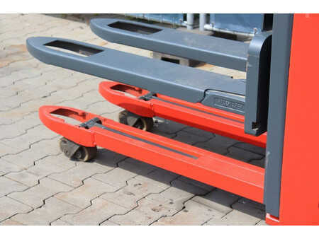 Stapelaars 2023  Linde D14AP (20)